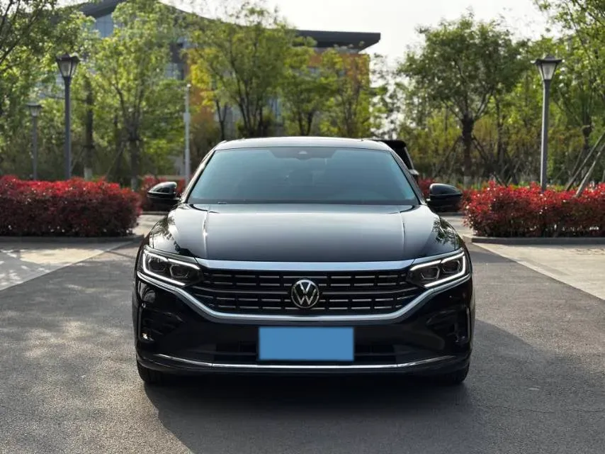2023 Volkswagen Passat 2.0T 186HP L4 7DCT,autocango,china used car exporter,china ev exporter,chinese used car exporter,chinese used ev exporter