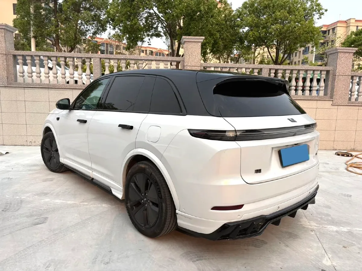 2024 Li L8 Range Extended 154HP REEV 42.8KWH,autocango,china used car exporter,china ev exporter,chinese used car exporter,chinese used ev exporter
