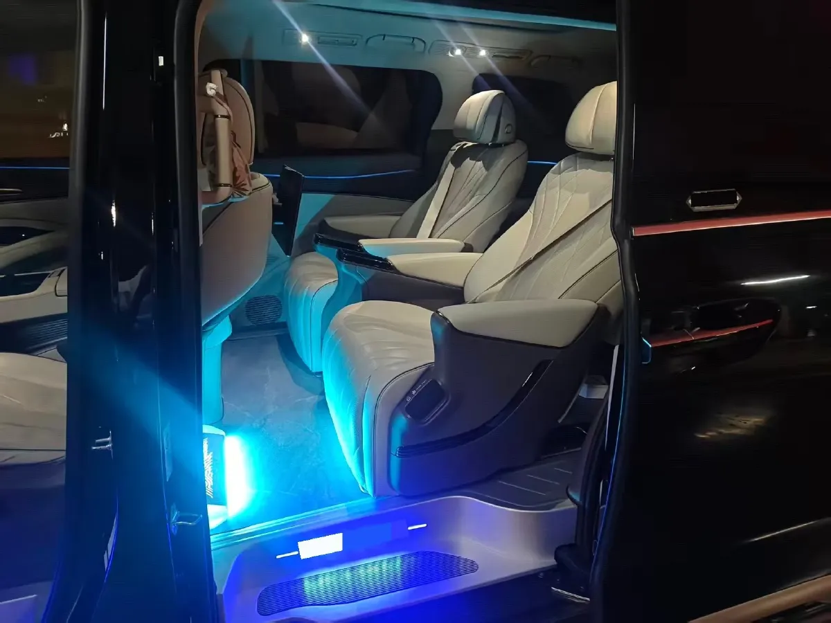 2022 Mercedes-Benz GLC Class 2.0T 197HP L4 9AT,autocango,china used car exporter,china ev exporter,chinese used car exporter,chinese used ev exporter