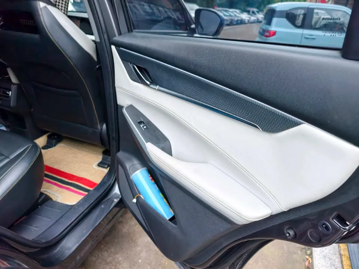 2023 ChangAn CS75 Plus 1.5T 188HP L4 8AT,autocango,china used car exporter,china ev exporter,chinese used car exporter,chinese used ev exporter