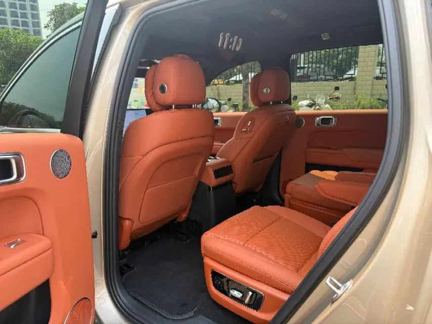 2024 Land Rover Range Rover Evoque 1.5T 200HP L3 8AT PHEV 15.5KWH,autocango,china used car exporter,china ev exporter,chinese used car exporter,chinese used ev exporter