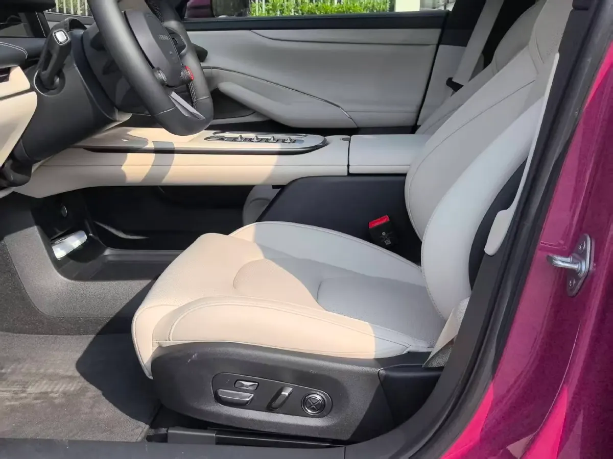 2024 MI SU7 BEV 101KWH,autocango,china used car exporter,china ev exporter,chinese used car exporter,chinese used ev exporter