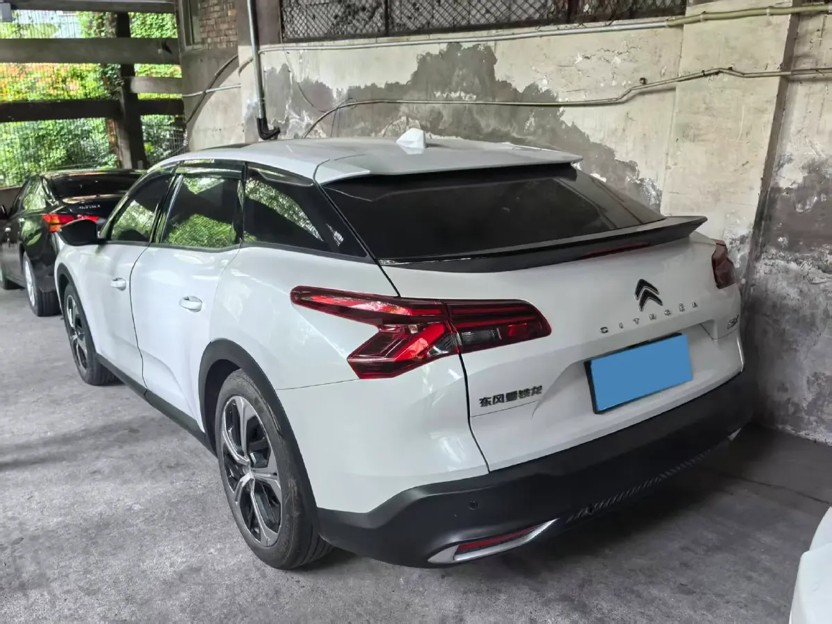 2021 Citroen C5 X 1.6T 175HP L4 8AT,autocango,china used car exporter,china ev exporter,chinese used car exporter,chinese used ev exporter
