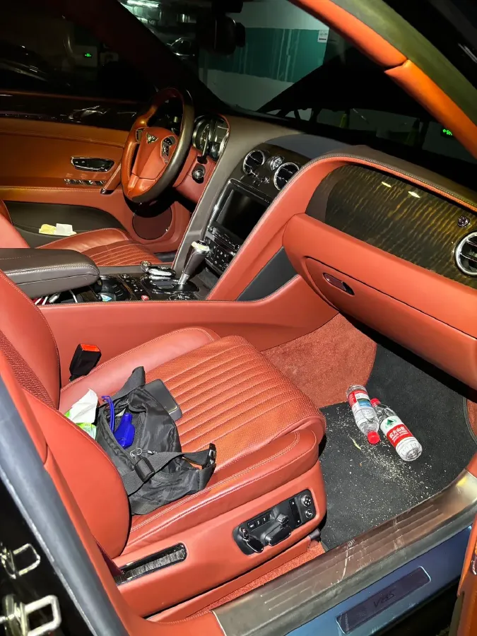 2017 Bentley Flying Spur 4.0T 528HP V8 8AT,autocango,china used car exporter,china ev exporter,chinese used car exporter,chinese used ev exporter