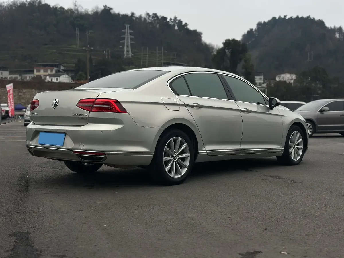 2019 Chevrolet Malibu XL 2.0T 241HP L4 9AT,autocango,china used car exporter,china ev exporter,chinese used car exporter,chinese used ev exporter