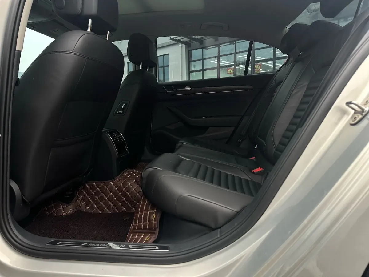 2019 Chevrolet Malibu XL 2.0T 241HP L4 9AT,autocango,china used car exporter,china ev exporter,chinese used car exporter,chinese used ev exporter