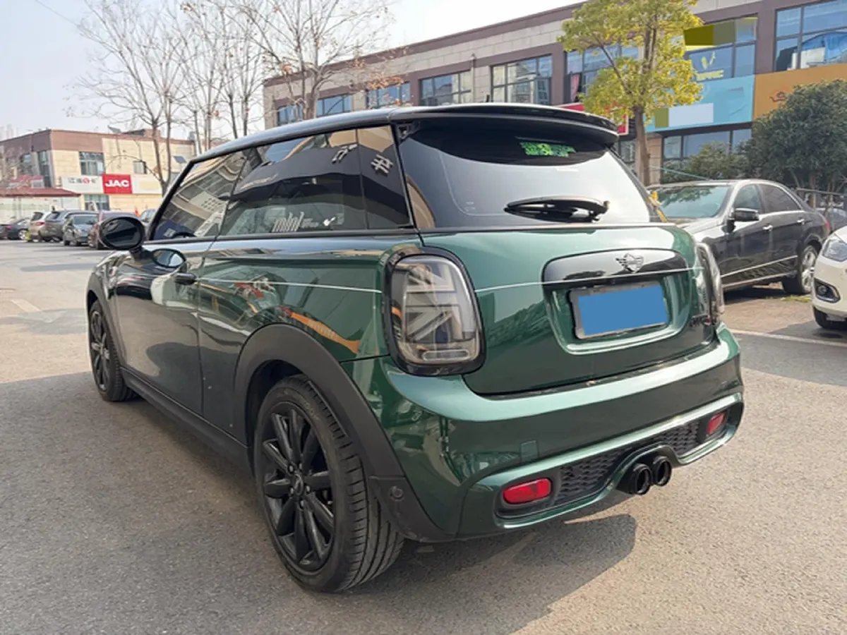 2018 Mercedes-Benz A Class 1.6T 156HP L4 7DCT,autocango,china used car exporter,china ev exporter,chinese used car exporter,chinese used ev exporter