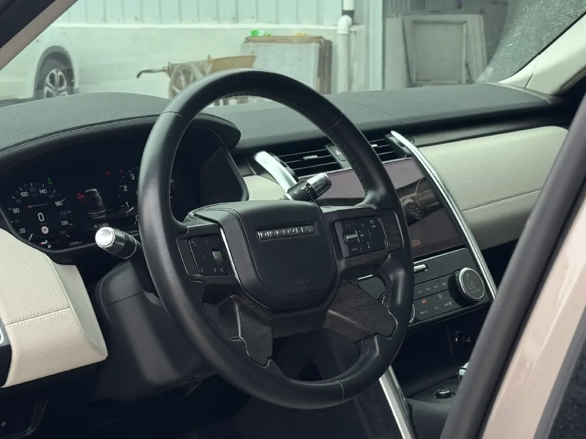 2021 Land Rover Discovery 3.0T 360HP L6 8AT,autocango,china used car exporter,china ev exporter,chinese used car exporter,chinese used ev exporter