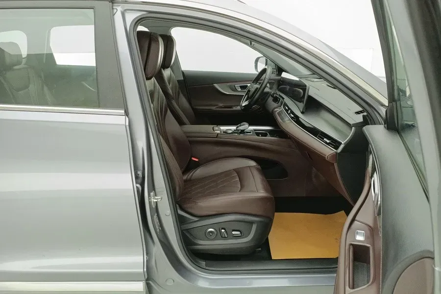 2024 Chery Tiggo 8 PRO 1.6T 197HP L4 7DCT,autocango,china used car exporter,china ev exporter,chinese used car exporter,chinese used ev exporter