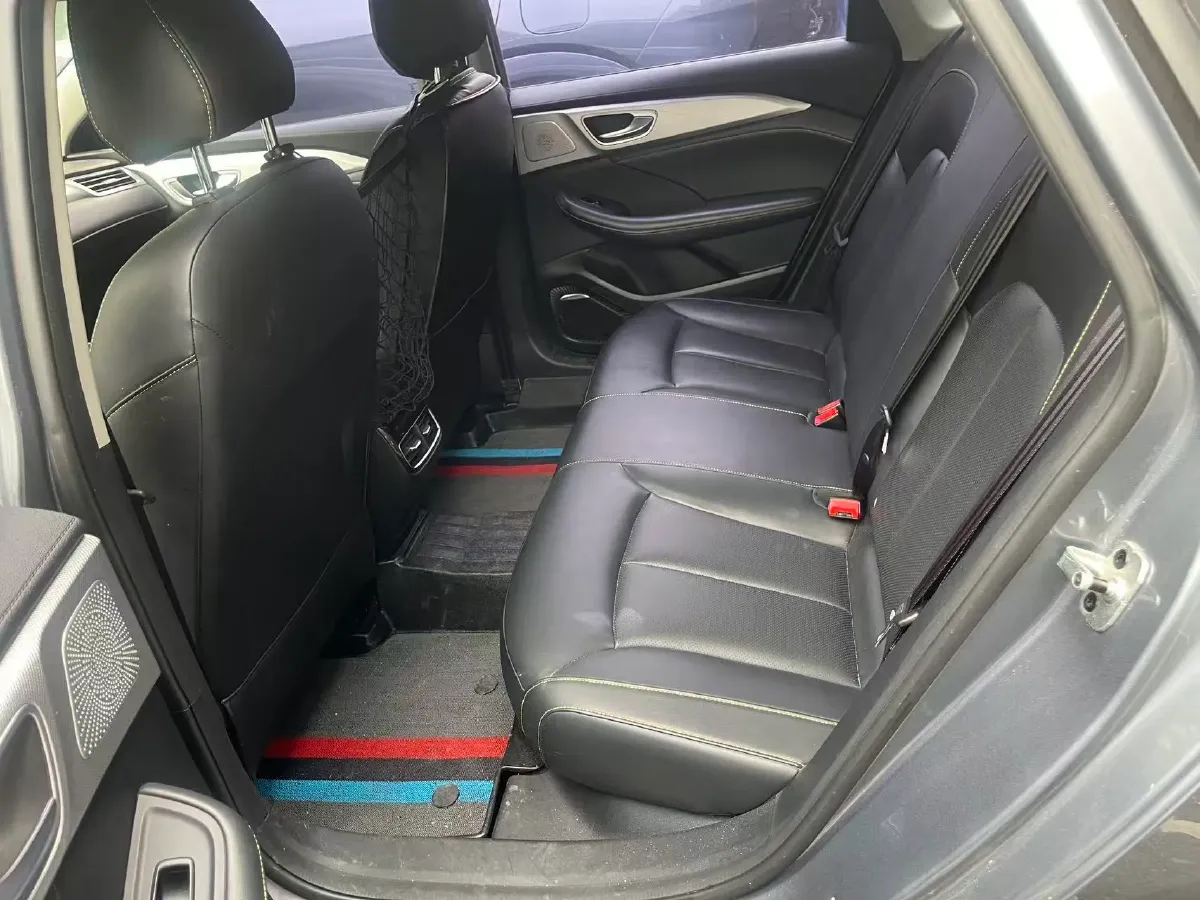 2020 Roewe i6 MAX 1.5T 169HP L4 AMT PHEV,autocango,china used car exporter,china ev exporter,chinese used car exporter,chinese used ev exporter