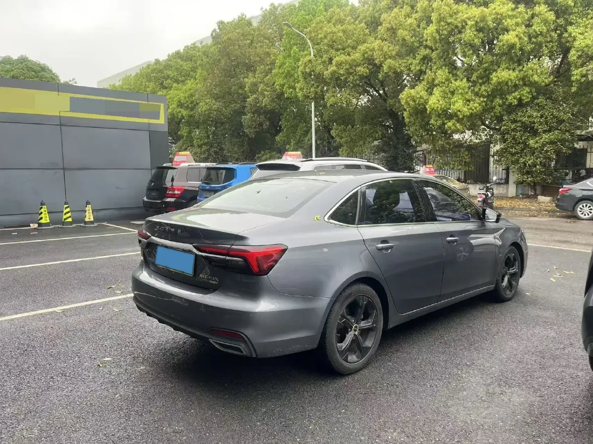 2020 Roewe i6 MAX 1.5T 169HP L4 AMT PHEV,autocango,china used car exporter,china ev exporter,chinese used car exporter,chinese used ev exporter