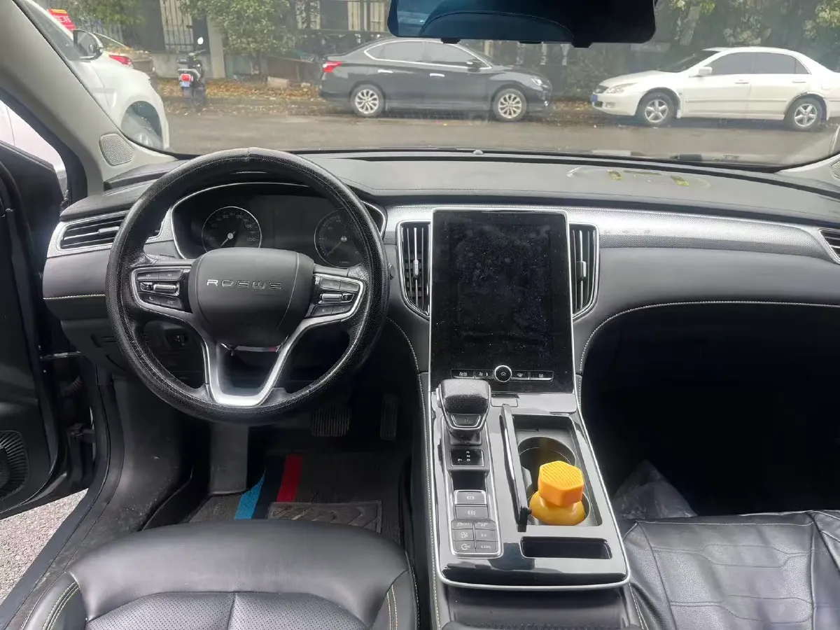 2020 Roewe i6 MAX 1.5T 169HP L4 AMT PHEV,autocango,china used car exporter,china ev exporter,chinese used car exporter,chinese used ev exporter