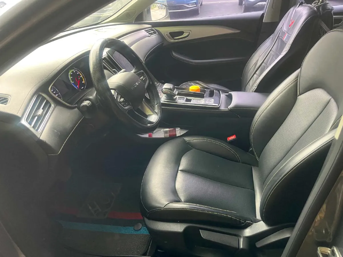 2020 Roewe i6 MAX 1.5T 169HP L4 AMT PHEV,autocango,china used car exporter,china ev exporter,chinese used car exporter,chinese used ev exporter