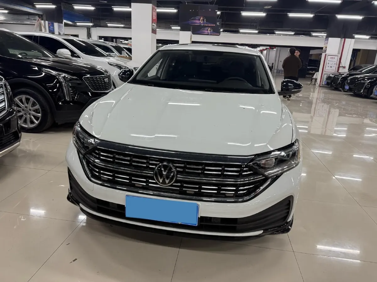2025 Volkswagen Sagitar 1.5T 160HP L4 7DCT,autocango,china used car exporter,china ev exporter,chinese used car exporter,chinese used ev exporter