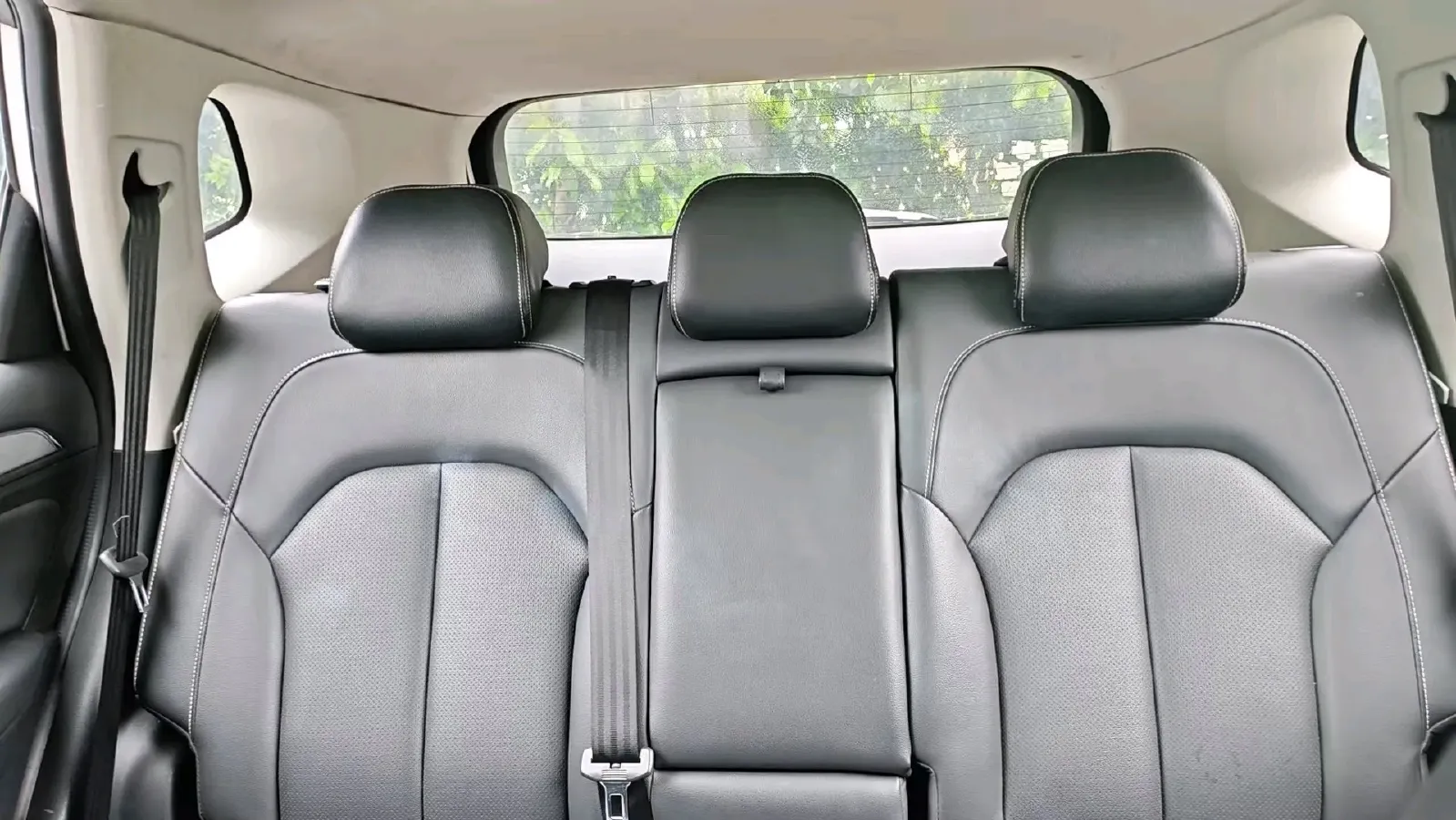 2019 Roewe i6 1.5T 169HP L4 7DCT,autocango,china used car exporter,china ev exporter,chinese used car exporter,chinese used ev exporter