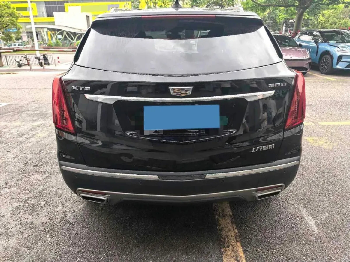 2021 Cadillac XT5 2.0T 237HP L4 9AT,autocango,china used car exporter,china ev exporter,chinese used car exporter,chinese used ev exporter