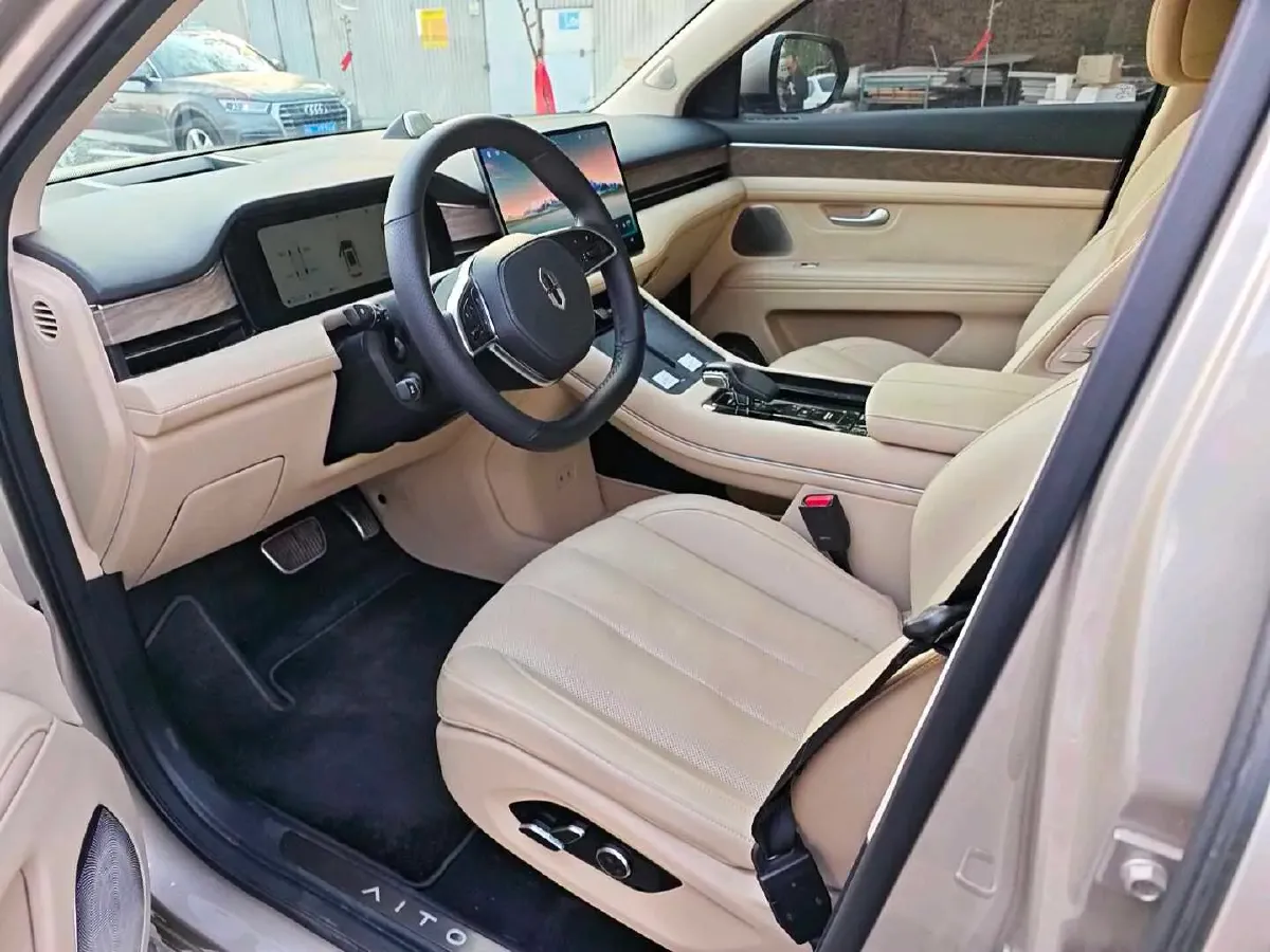 2022 Infiniti Q50L 2.0T 211HP L4 7AT,autocango,china used car exporter,china ev exporter,chinese used car exporter,chinese used ev exporter