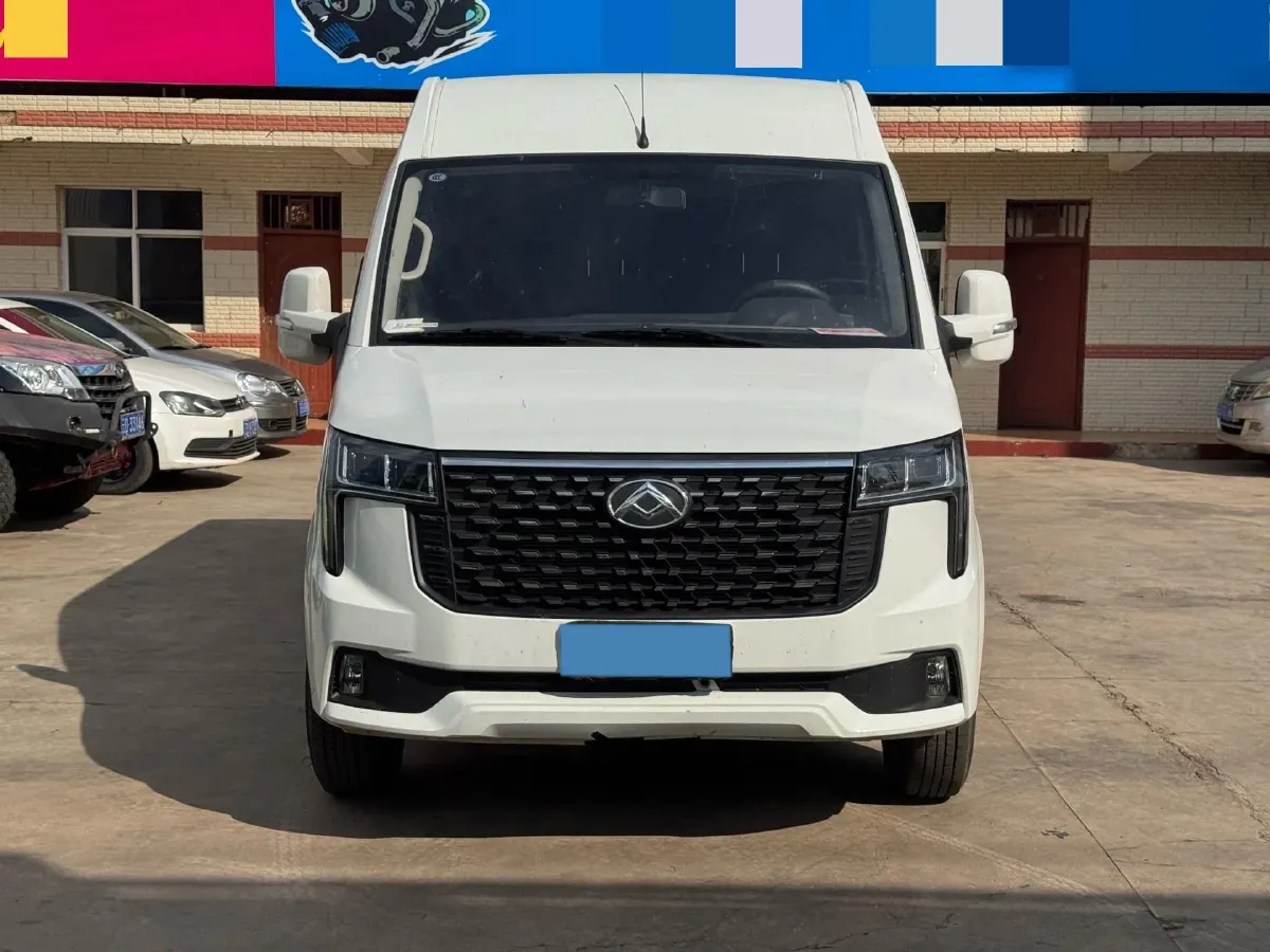 2025 MAXUS XinTu V80 2.0T 147HP L4 6MT,autocango,china used car exporter,china ev exporter,chinese used car exporter,chinese used ev exporter