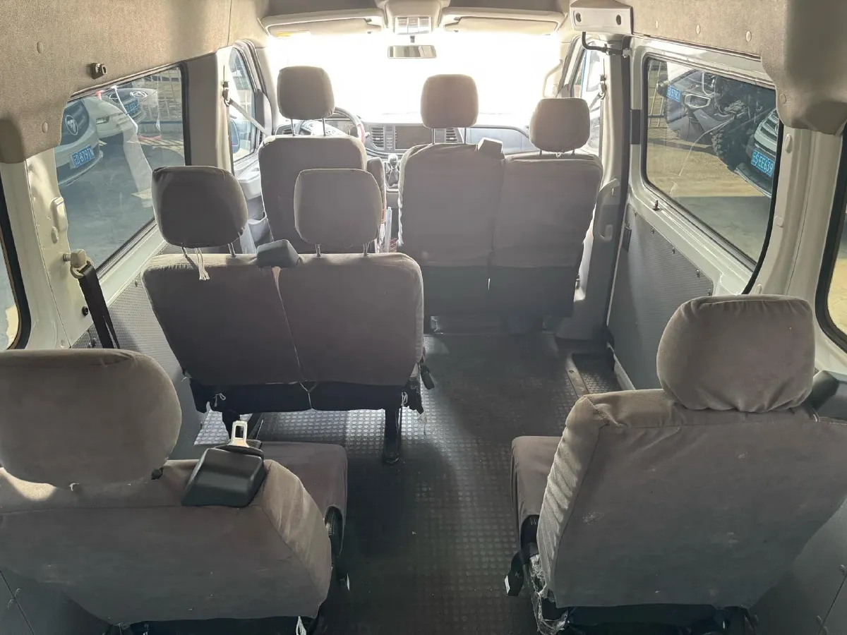 2025 MAXUS XinTu V80 2.0T 147HP L4 6MT,autocango,china used car exporter,china ev exporter,chinese used car exporter,chinese used ev exporter