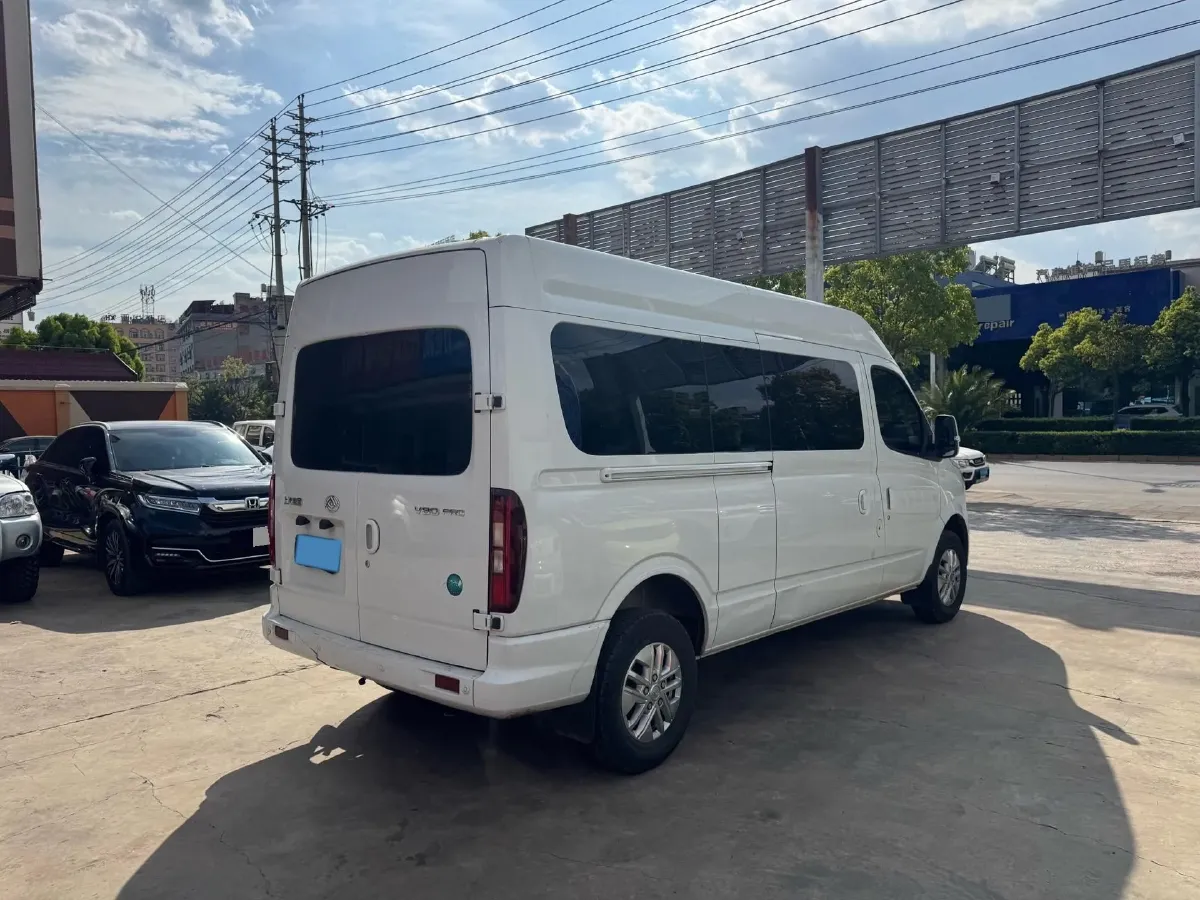 2025 MAXUS XinTu V80 2.0T 147HP L4 6MT,autocango,china used car exporter,china ev exporter,chinese used car exporter,chinese used ev exporter