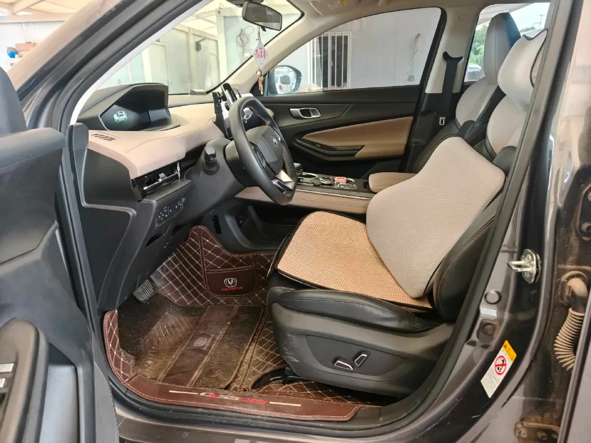 2022 ChangAn Oshan X7 Plus 1.5T 188HP L4 7DCT,autocango,china used car exporter,china ev exporter,chinese used car exporter,chinese used ev exporter