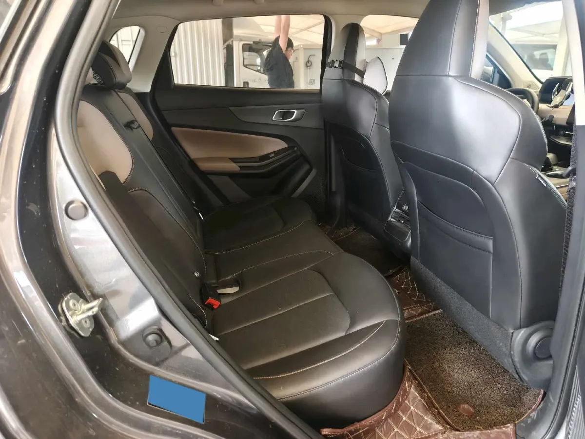 2022 ChangAn Oshan X7 Plus 1.5T 188HP L4 7DCT,autocango,china used car exporter,china ev exporter,chinese used car exporter,chinese used ev exporter