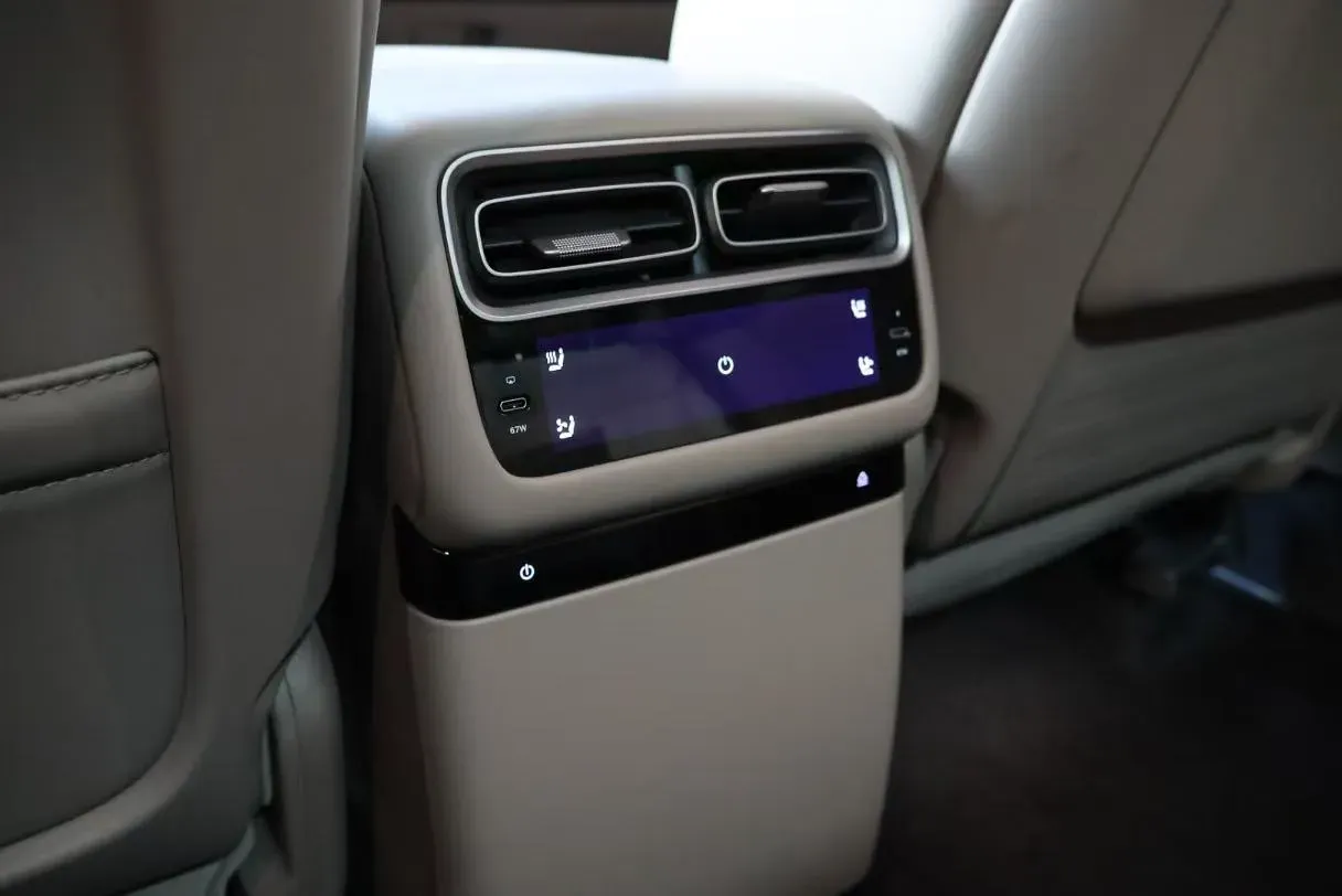 2025 Li i6 BEV,autocango,china used car exporter,china ev exporter,chinese used car exporter,chinese used ev exporter