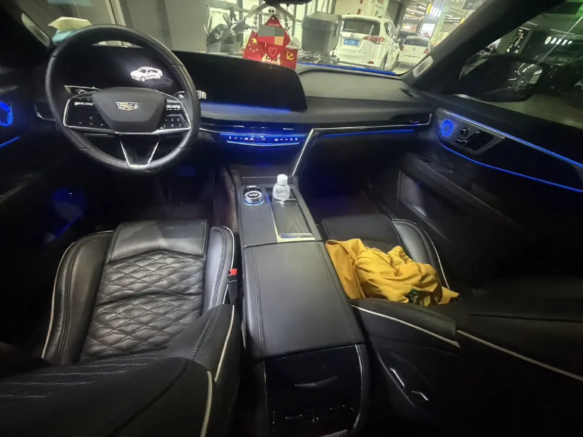 2023 Cadillac CT6 2.0T 237HP L4 10AT,autocango,china used car exporter,china ev exporter,chinese used car exporter,chinese used ev exporter