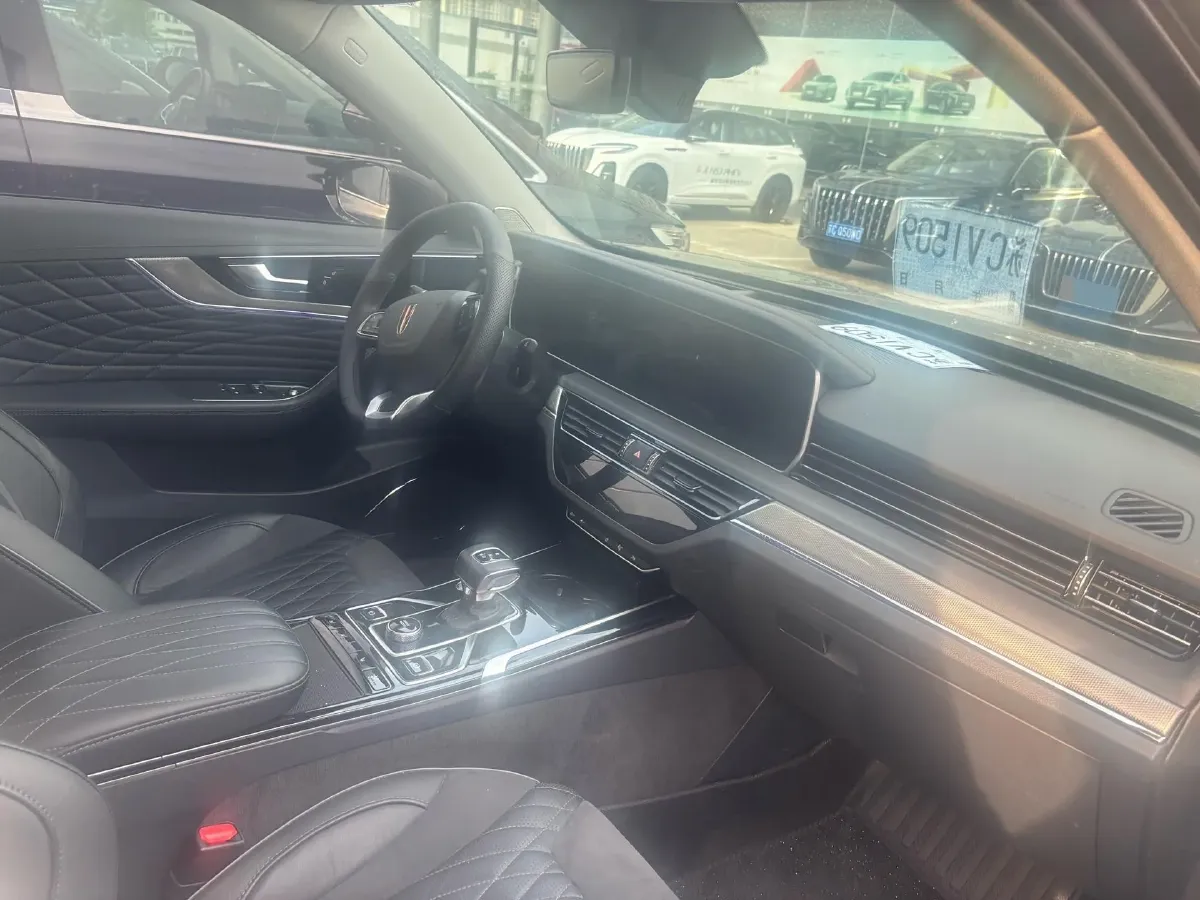 2022 HongQi HS5 2.0T 224HP L4 6AT,autocango,china used car exporter,china ev exporter,chinese used car exporter,chinese used ev exporter