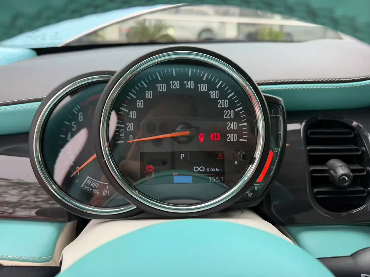 2023 MINI MINI 1.5T 102HP L3 7DCT,autocango,china used car exporter,china ev exporter,chinese used car exporter,chinese used ev exporter