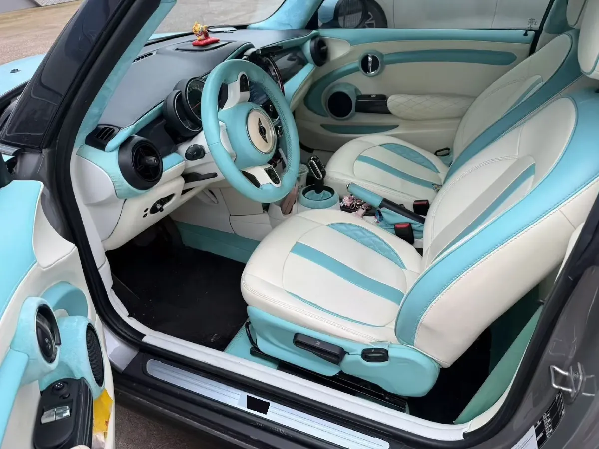 2023 MINI MINI 1.5T 102HP L3 7DCT,autocango,china used car exporter,china ev exporter,chinese used car exporter,chinese used ev exporter