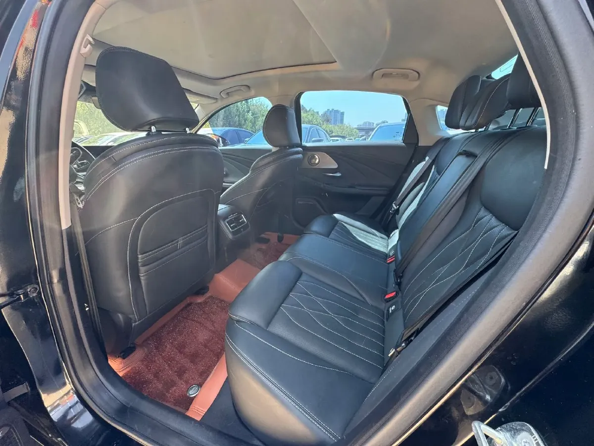 2022 Chery Arrizo 8 1.6T 197HP L4 7DCT,autocango,china used car exporter,china ev exporter,chinese used car exporter,chinese used ev exporter