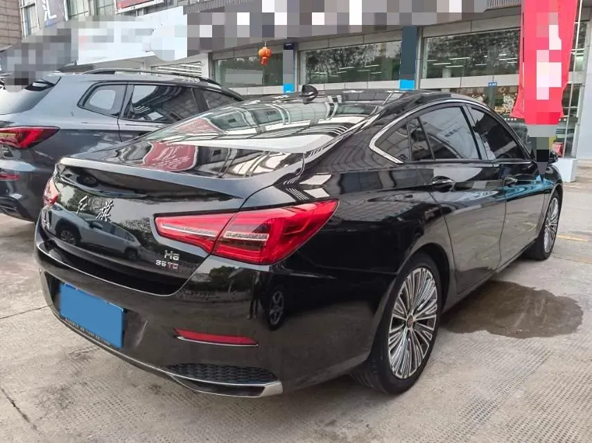 2022 HongQi H5 1.8T 197HP L4 6AT,autocango,china used car exporter,china ev exporter,chinese used car exporter,chinese used ev exporter