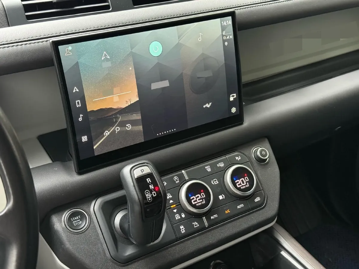 2022 Land Rover Defender 3.0T 400HP L6 8AT,autocango,china used car exporter,china ev exporter,chinese used car exporter,chinese used ev exporter