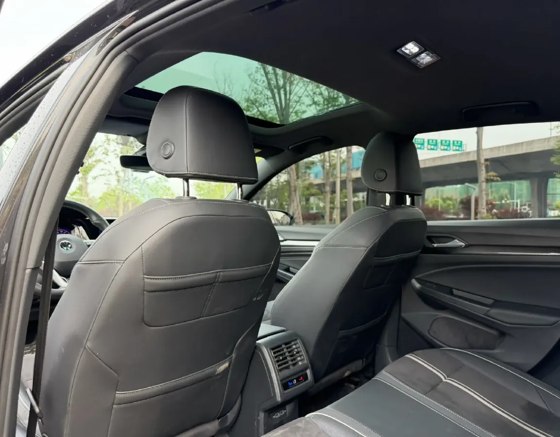 2023 Volkswagen Golf 1.4T 150HP L4 7DCT,autocango,china used car exporter,china ev exporter,chinese used car exporter,chinese used ev exporter