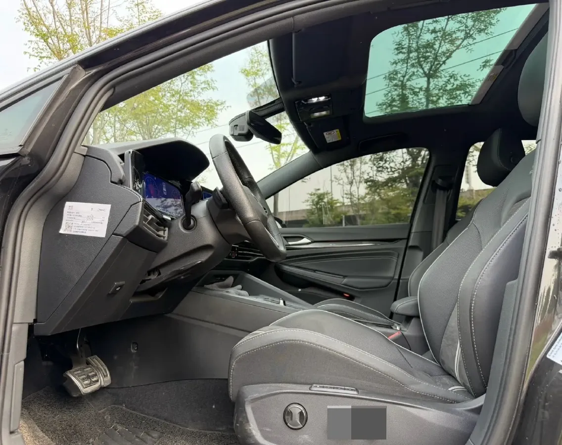 2023 Volkswagen Golf 1.4T 150HP L4 7DCT,autocango,china used car exporter,china ev exporter,chinese used car exporter,chinese used ev exporter