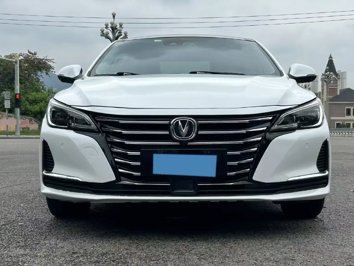 2019 ChangAn Raeton CC 1.5T 156HP L4 6AT,autocango,china used car exporter,china ev exporter,chinese used car exporter,chinese used ev exporter