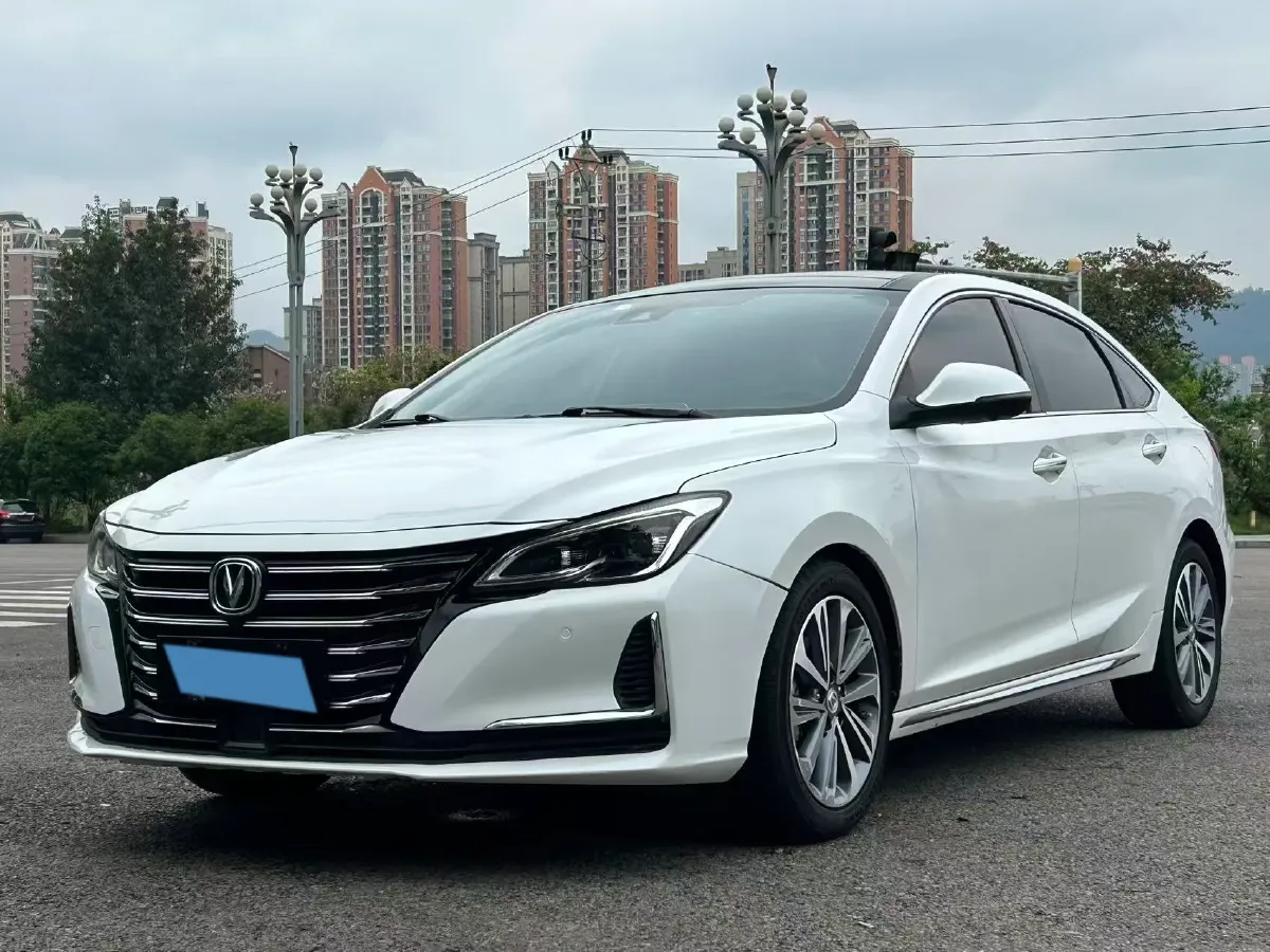 2019 ChangAn Raeton CC 1.5T 156HP L4 6AT,autocango,china used car exporter,china ev exporter,chinese used car exporter,chinese used ev exporter