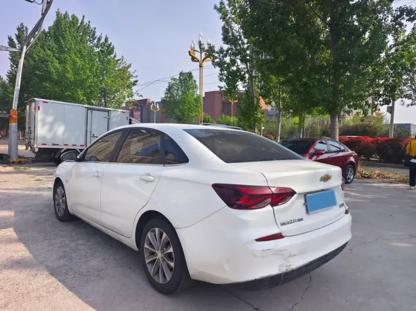 2022 Chevrolet Monza 1.5L 113HP L4 6AT,autocango,china used car exporter,china ev exporter,chinese used car exporter,chinese used ev exporter