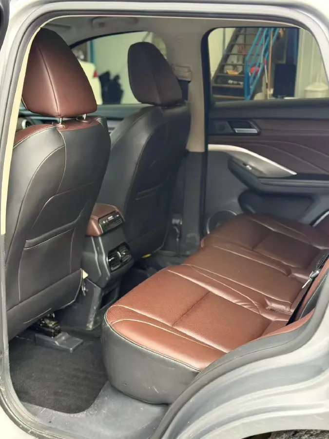 2019 WEY VV6 2.0T 224HP L4 7DCT,autocango,china used car exporter,china ev exporter,chinese used car exporter,chinese used ev exporter