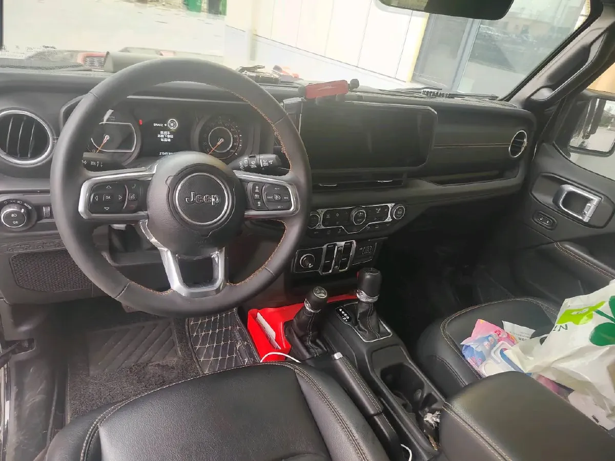 2024 Jeep Wrangler 2.0T 266HP L4 8AT,autocango,china used car exporter,china ev exporter,chinese used car exporter,chinese used ev exporter