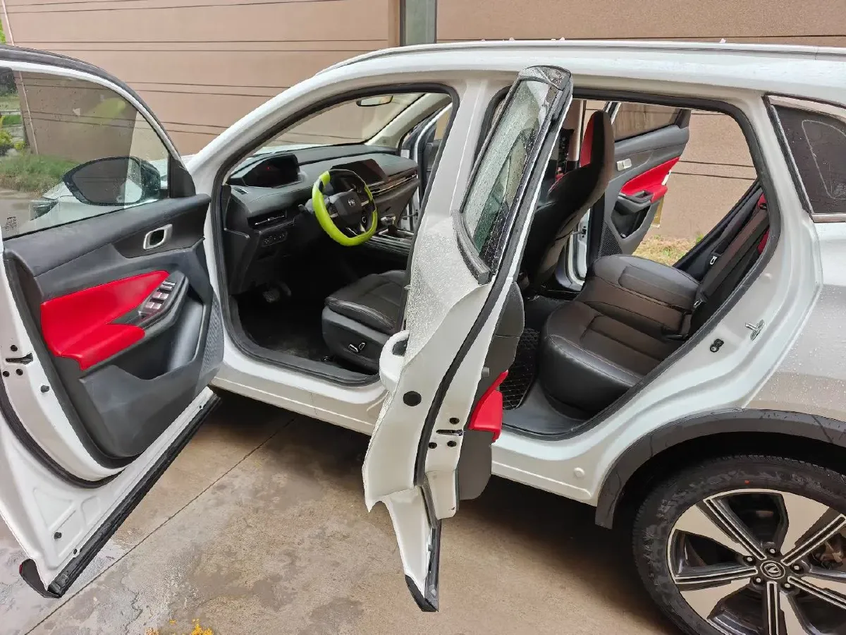 2022 ChangAn UNI-V 1.5T 188HP L4 7DCT,autocango,china used car exporter,china ev exporter,chinese used car exporter,chinese used ev exporter