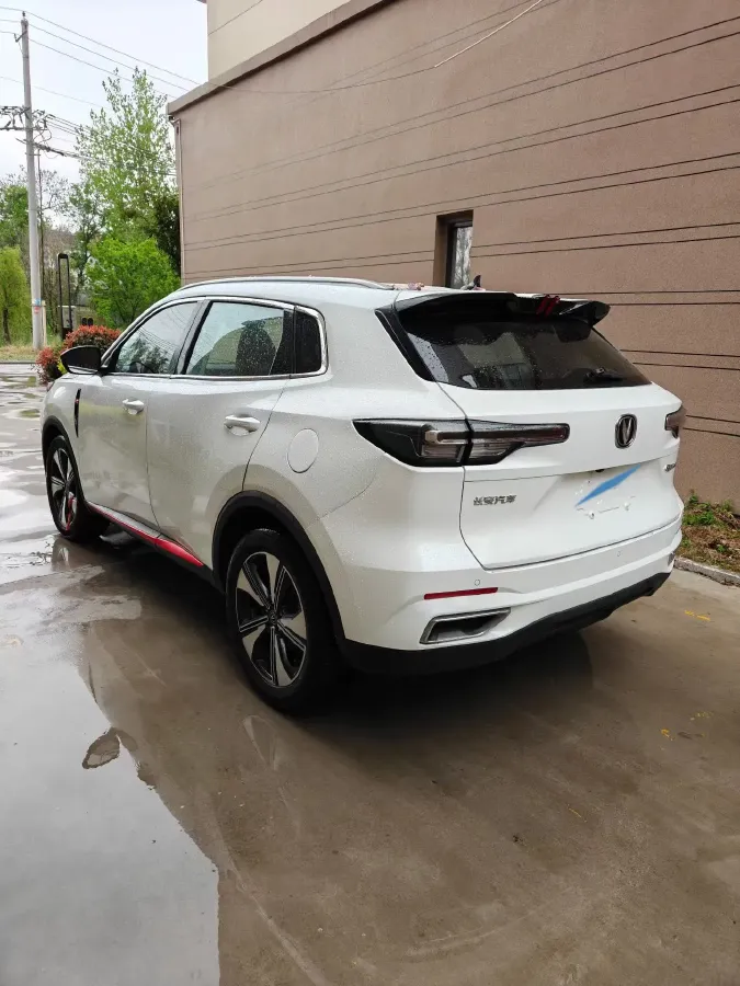 2022 ChangAn UNI-V 1.5T 188HP L4 7DCT,autocango,china used car exporter,china ev exporter,chinese used car exporter,chinese used ev exporter