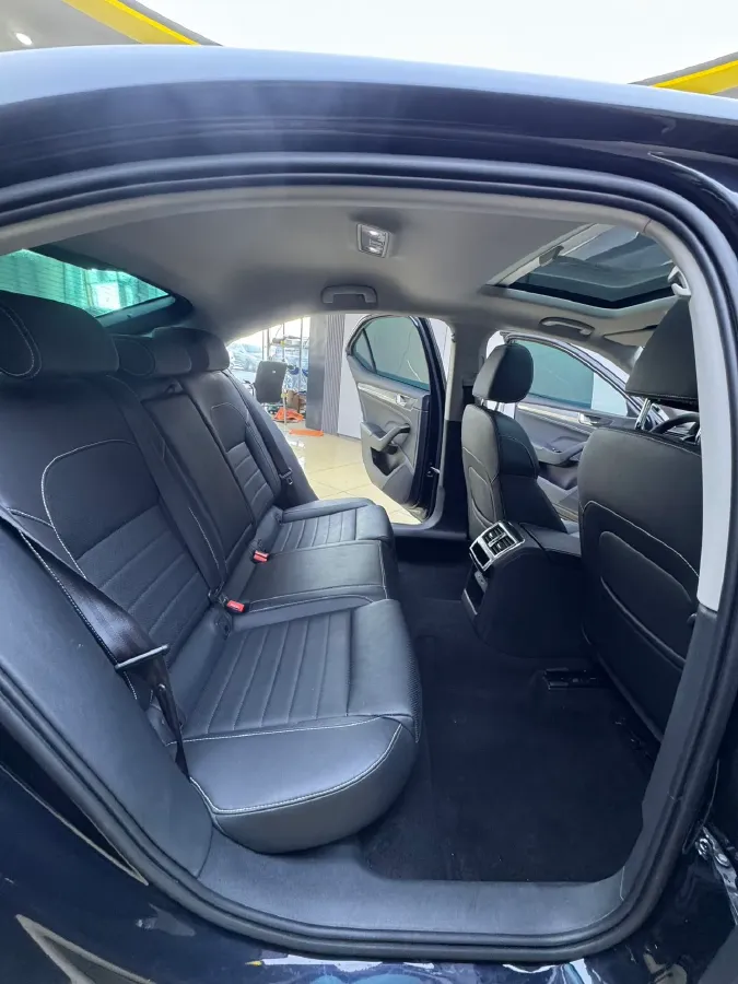 2022 Skoda Superb 1.4T 150HP L4 7DCT,autocango,china used car exporter,china ev exporter,chinese used car exporter,chinese used ev exporter