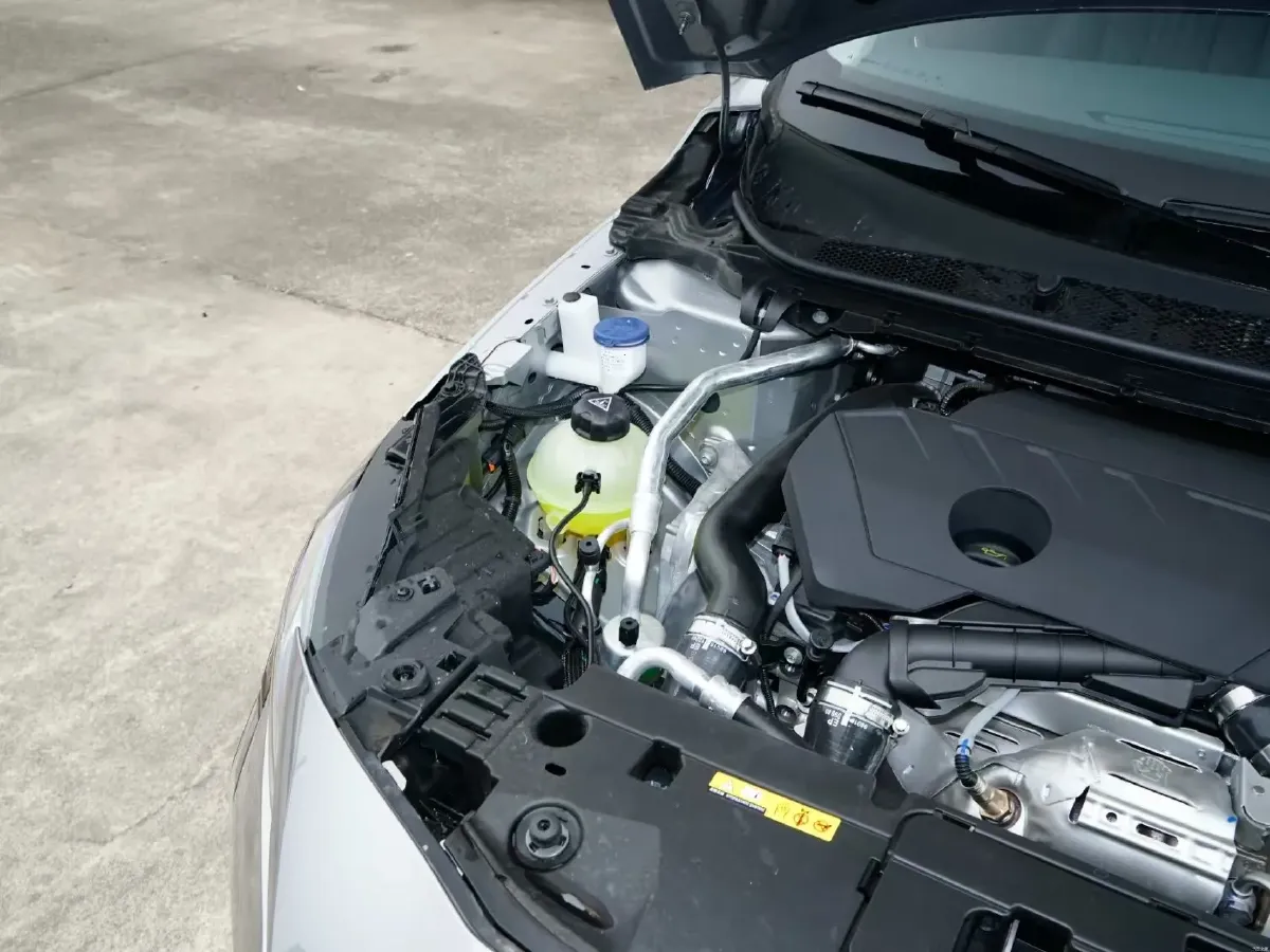 2024 Peugeot 408 1.5T 173HP L4 6AT,autocango,china used car exporter,china ev exporter,chinese used car exporter,chinese used ev exporter