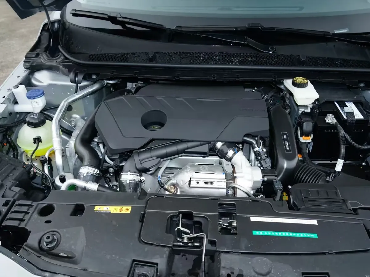 2024 Peugeot 408 1.5T 173HP L4 6AT,autocango,china used car exporter,china ev exporter,chinese used car exporter,chinese used ev exporter