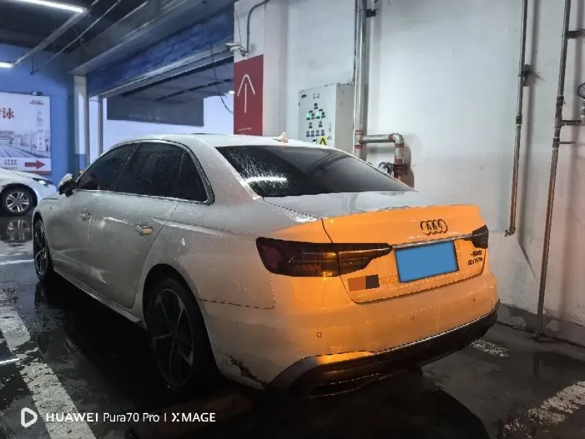 2022 Audi A4L 2.0T 190HP L4 7DCT,autocango,china used car exporter,china ev exporter,chinese used car exporter,chinese used ev exporter