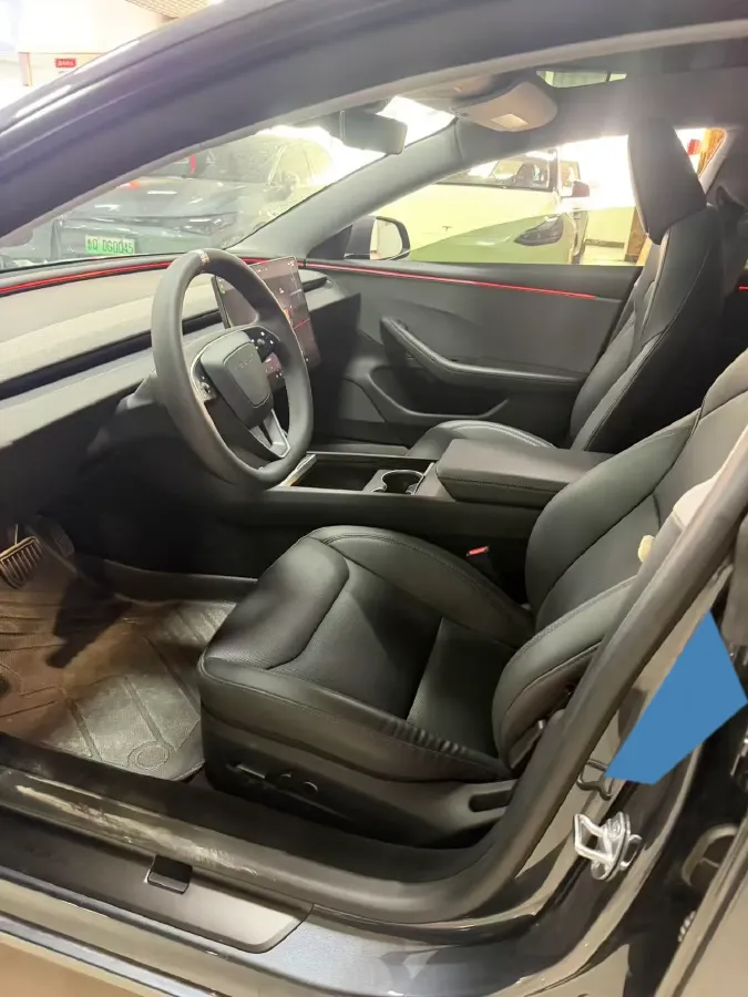 2025 Tesla Model 3 BEV 62.5KWH,autocango,china used car exporter,china ev exporter,chinese used car exporter,chinese used ev exporter