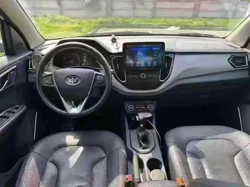 2017 FAW Senia R7 1.6L 116HP L4 6AT,autocango,china used car exporter,china ev exporter,chinese used car exporter,chinese used ev exporter