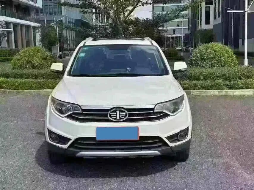2017 FAW Senia R7 1.6L 116HP L4 6AT,autocango,china used car exporter,china ev exporter,chinese used car exporter,chinese used ev exporter